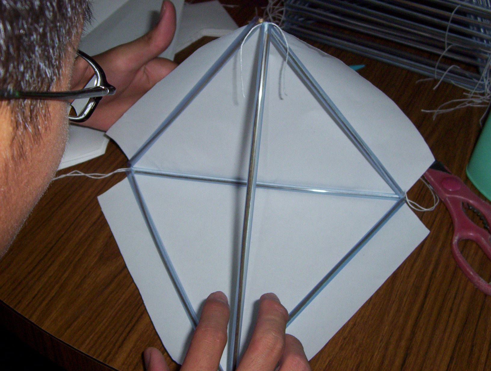 Tetrahedral Kites